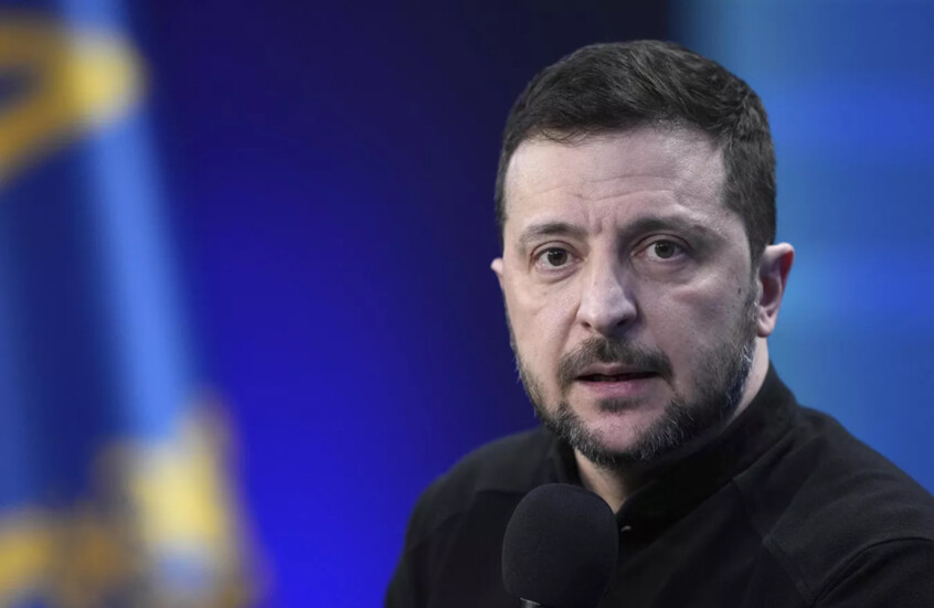نائب أوكراني: زيلينسكي تلقى أوامر بترك منصبه قبل نهاية الأسبوع
