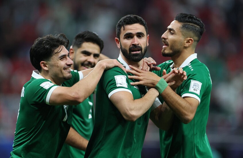 نجم منتخب سوريا يكشف سر احتفاله الغريب بعد هدفه في كأس العرب (فيديو)