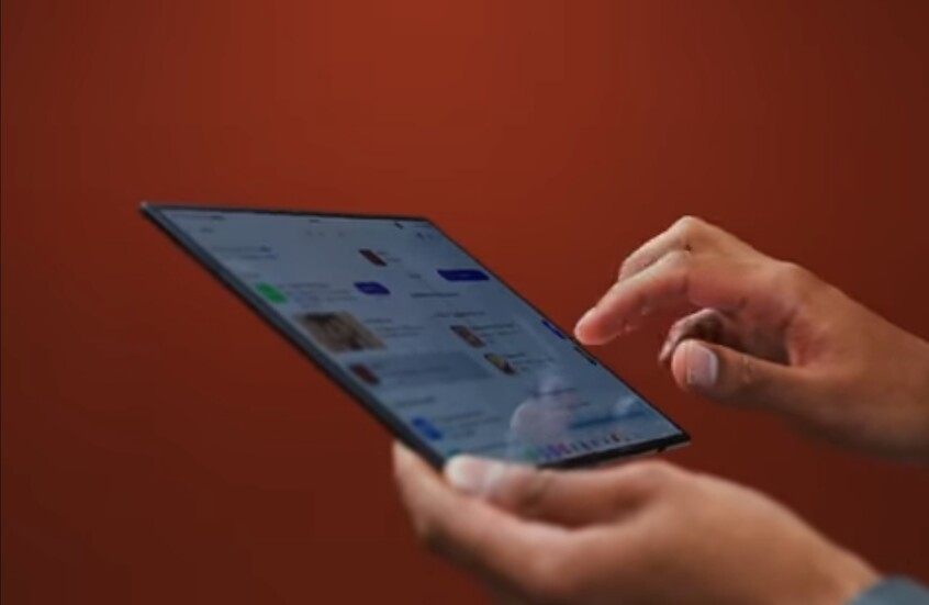 سامسونغ تكشف عن هاتف مزود بشاشة عملاقة قابلة للطي في ثلاث طبقات!