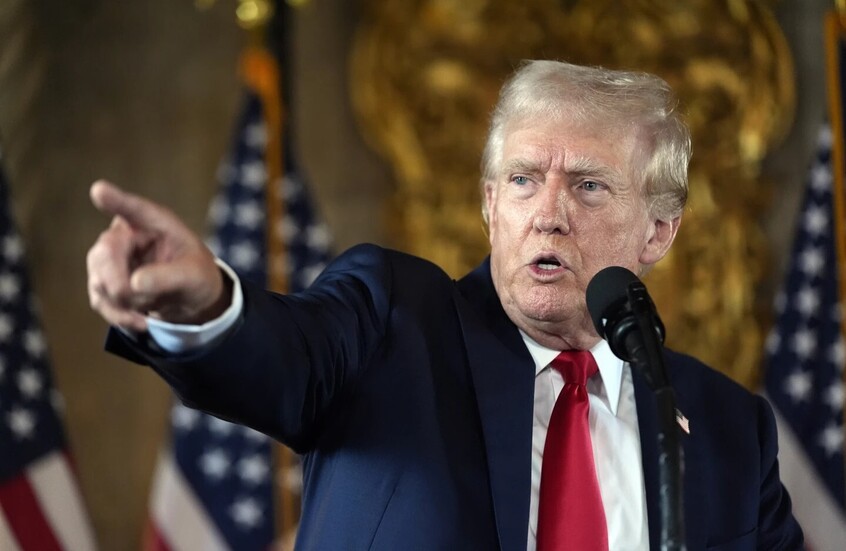 "سي بي إس نيوز" عن مسؤولين أمريكيين: إدارة ترامب تفكر في توسيع "حظر السفر" للولايات المتحدة