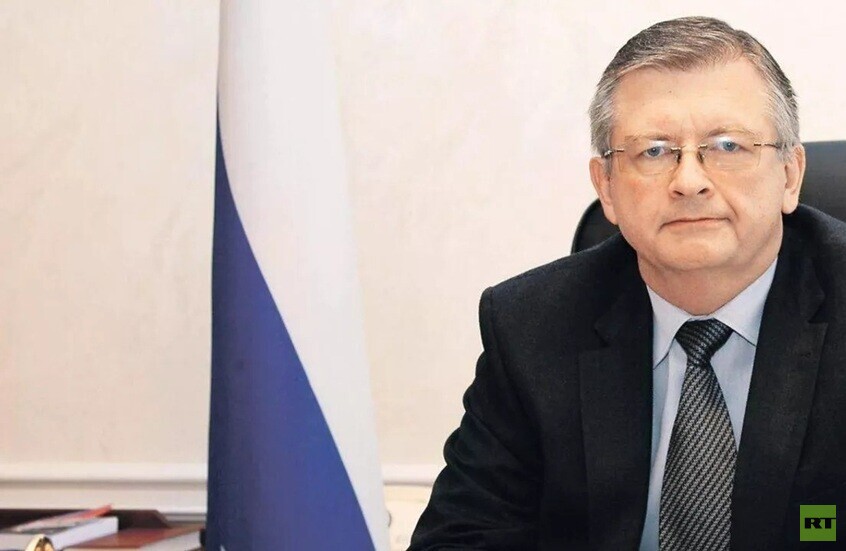 بوتين يعفي سفير روسيا لدى بولندا من منصبه