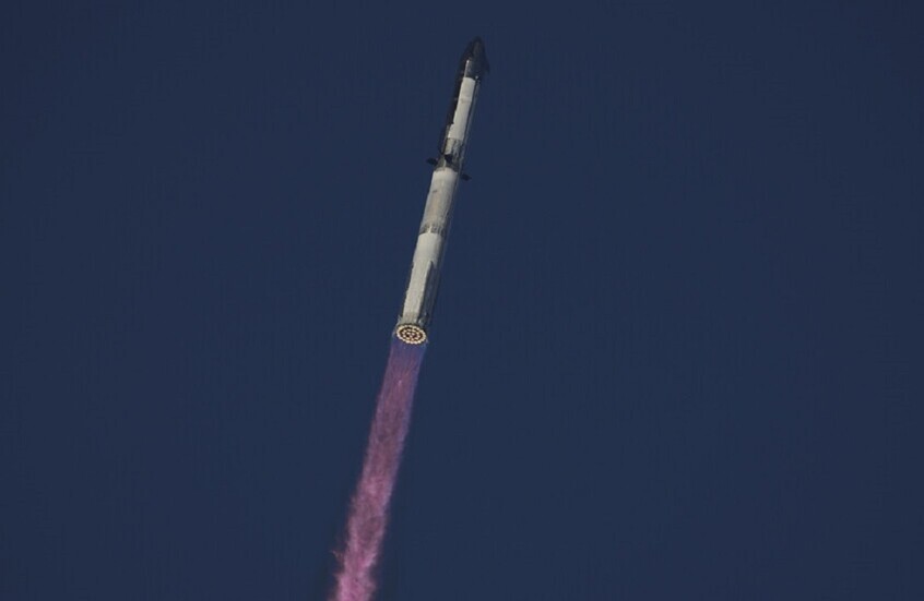 صاروخ شركة SpaceX  ينقل إلى المدار مجموعة دورية من أقمار الإنترنت ستارلينك