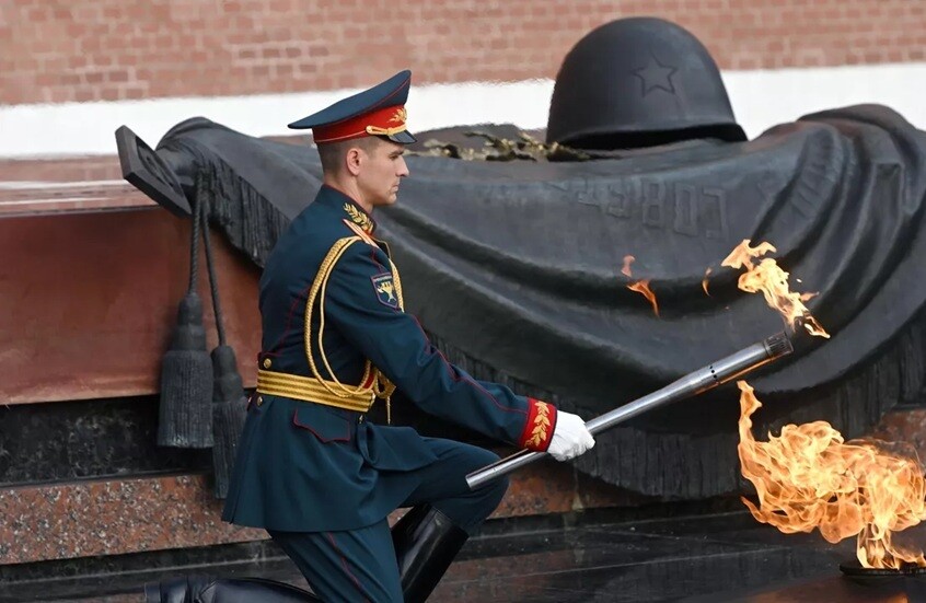 تفاصيل نادرة عن بطل مجهول يرقد قرب أسوار الكرملين