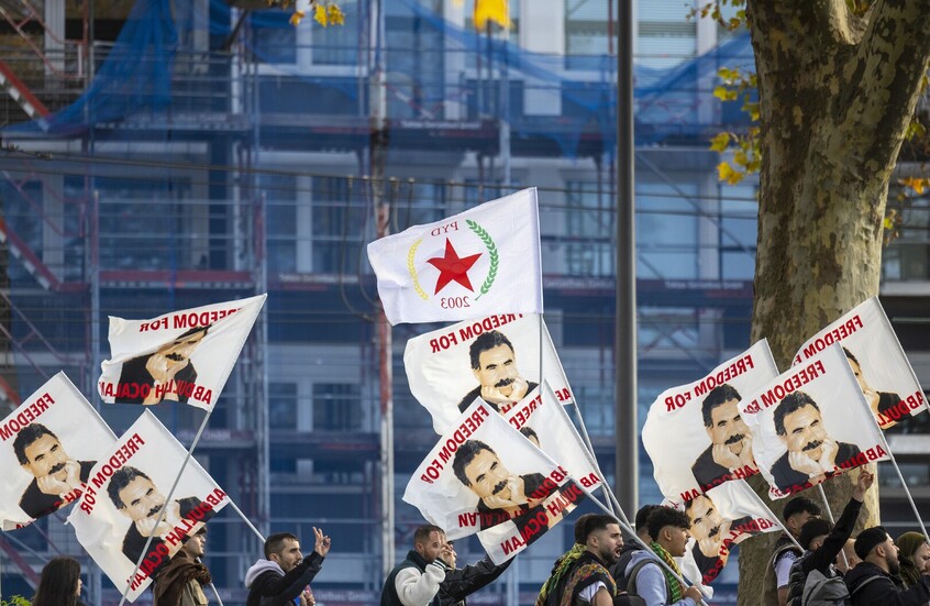 للمرة السابعة.. وفد الحزب الكردي يتوجه للقاء أوجلان بسجن إمرلي التركي