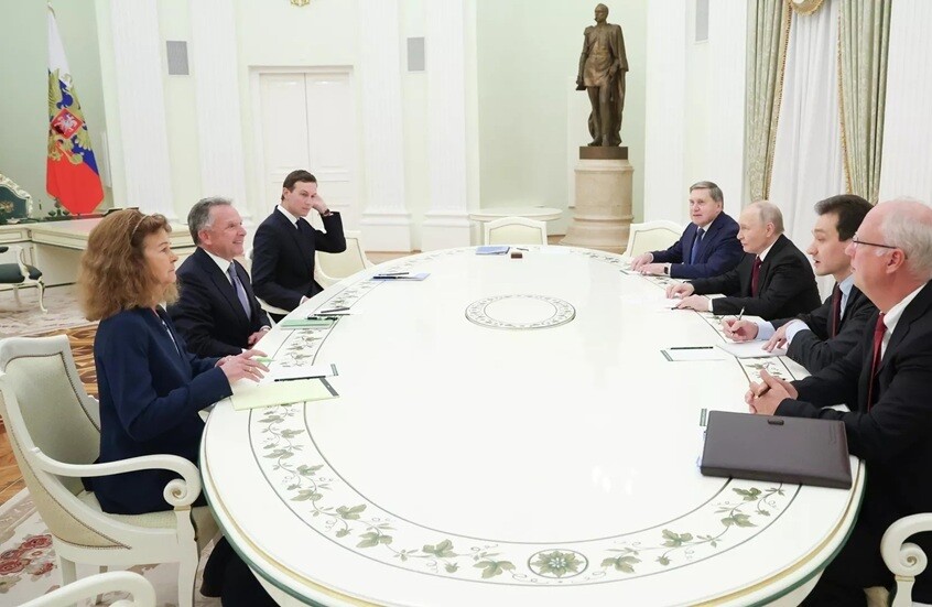 ويتكوف وكوشنر يبلغان ترامب بنتائج محادثات موسكو مع بوتين