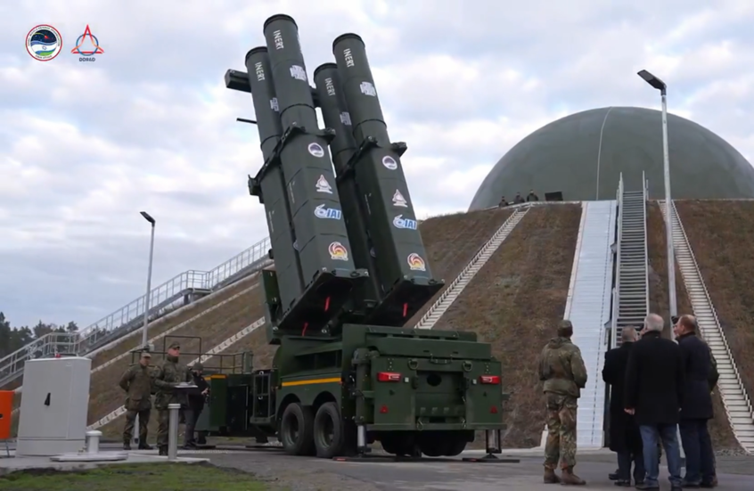 شاهد.. أول  نشر لمنظومة الدفاع الصاروخي "حيتس 3" خارج إسرائيل