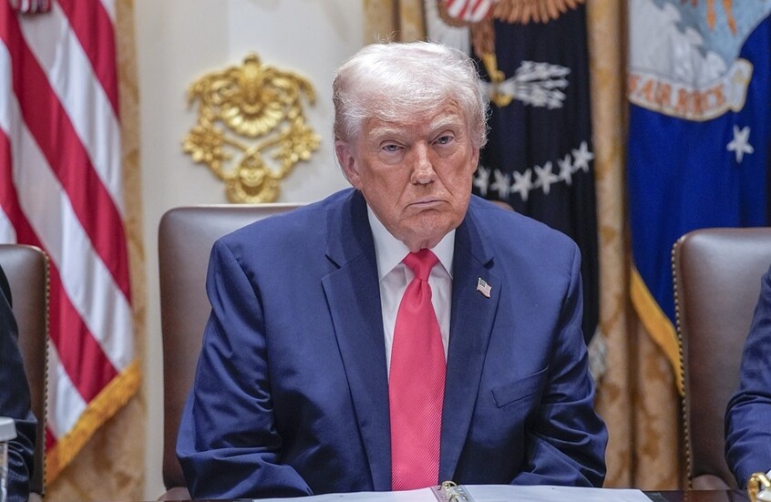 "أسوشيتد برس": مساعدو ترامب سيلتقون بوفد التفاوض الأوكراني في ميامي يوم الخميس