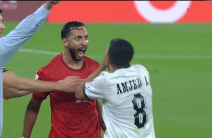 مشهد مثير للجدل في كأس العرب.."نطحة الختال" تحيي ذكرى زيدان في المونديال