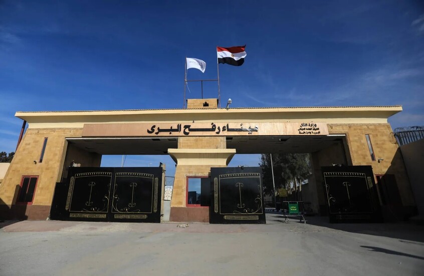 التلفزيون الإسرائيلي: معبر رفح خط أحمر لمصر ويهدد اتفاق السلام مع إسرائيل