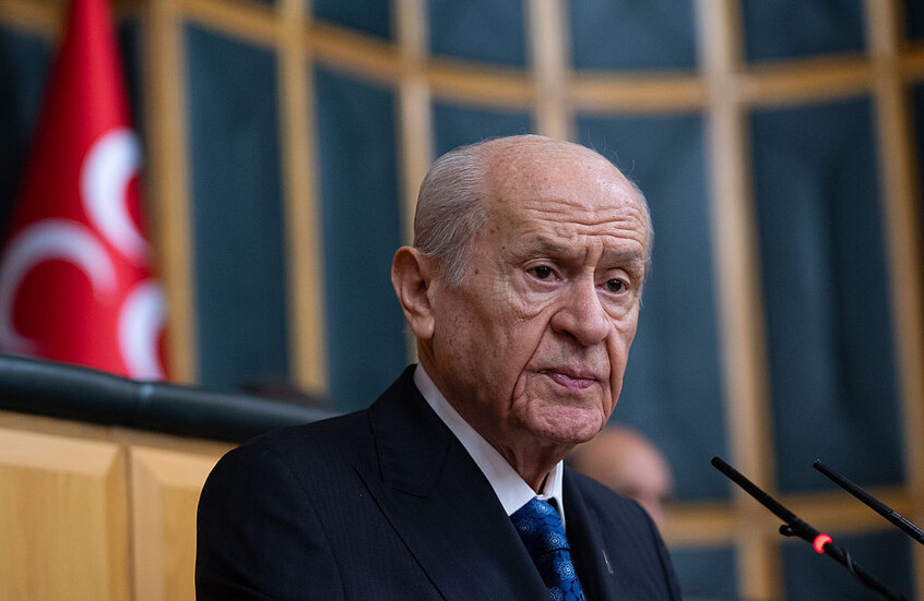 حليف أردوغان ينتقد زيارة البابا إلى تركيا