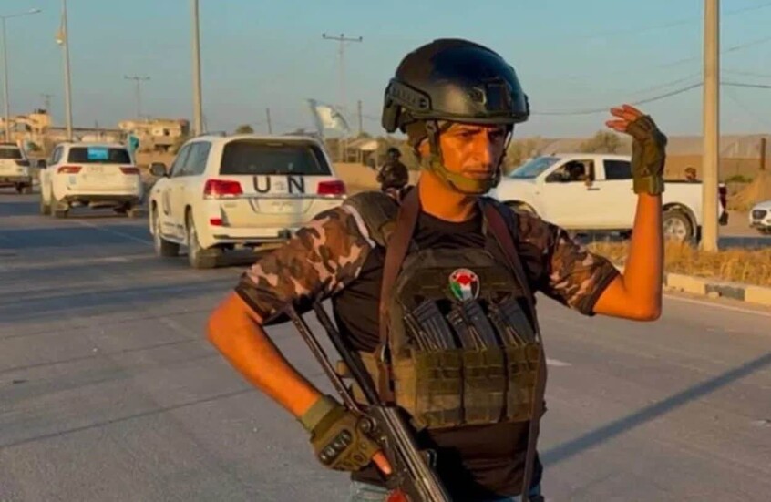 لبنان.. توزيع الحلوى على صدى التكبيرات بعد مقتل ياسر أبو شباب في غزة (فيديو)