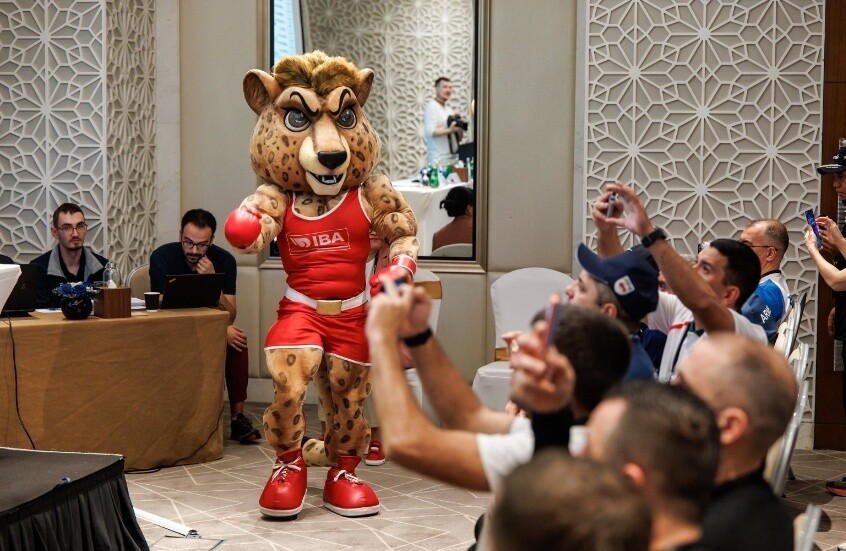 قرعة بطولة العالم للملاكمة في دبي تكشف صدامات قوية