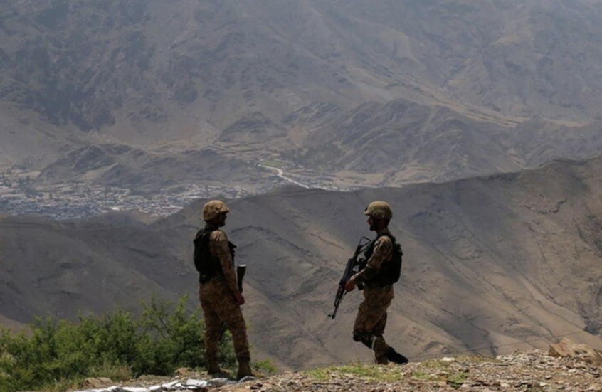 تجدد الاشتباكات الحدودية بين القوات الأفغانية والباكستانية