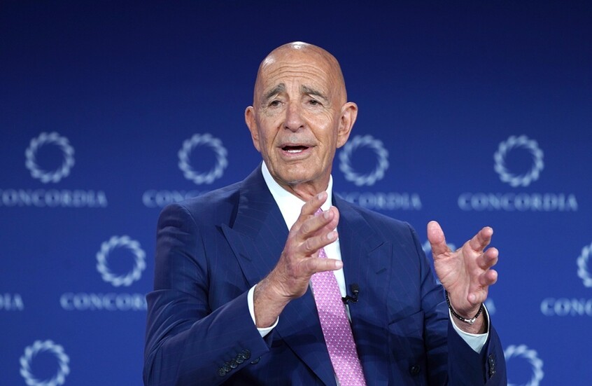 السفير الأمريكي: ترامب يعتبر العقوبات ضد تركيا التي تزود أوكرانيا بالمسيرات غير مجدية