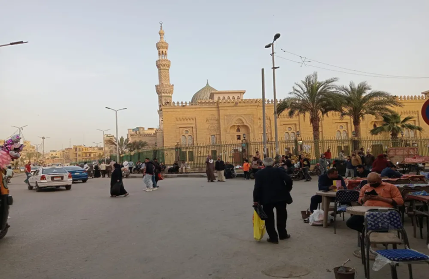 "رقصوا بملابس داخلية".. محاكمة موظفين حكوميين بمصر بسبب تصرفاتهم بمقر العمل