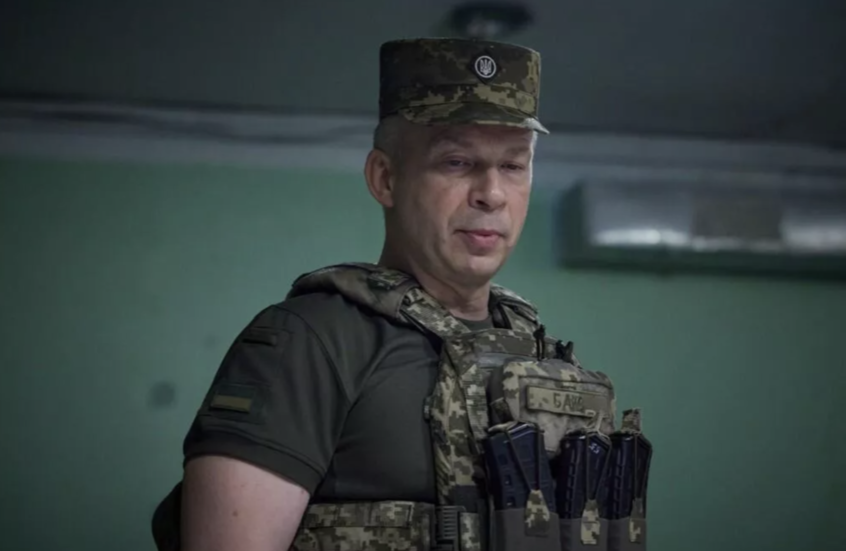 ضابط أمريكي سابق ينتقد تصريحات القائد العام للقوات المسلحة الأوكرانية ألكسندر سيرسكي