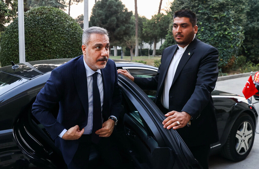 فيدان يناقش الهجمات في البحر الأسود مع موسكو وكييف