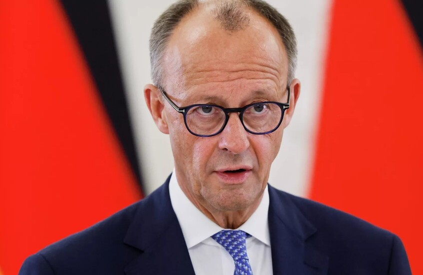 قبيل زيارته الأولى لإسرائيل.. ميرتس يدعو عباس إلى إصلاحات "عاجلة" ويدعم حل الدولتين