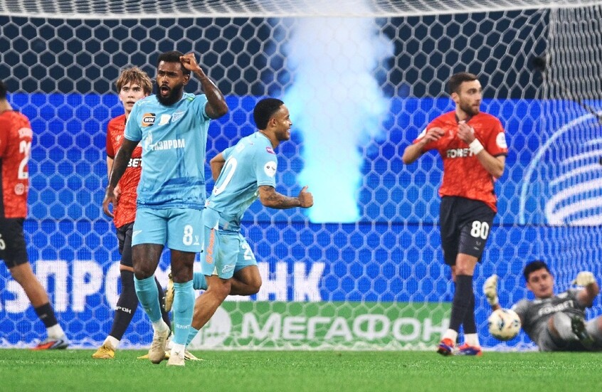 شاهد.. هدف برازيلي رائع بـ"الكعب" في الدور الروسي