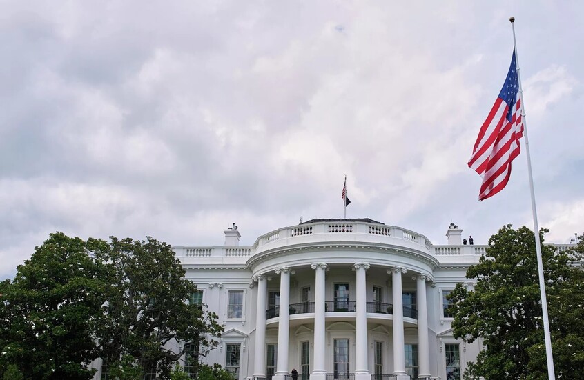 أكسيوس: واشنطن تطور "مقاربة جديدة" لمعالجة مسألة الأراضي في إطار التسوية في أوكرانيا