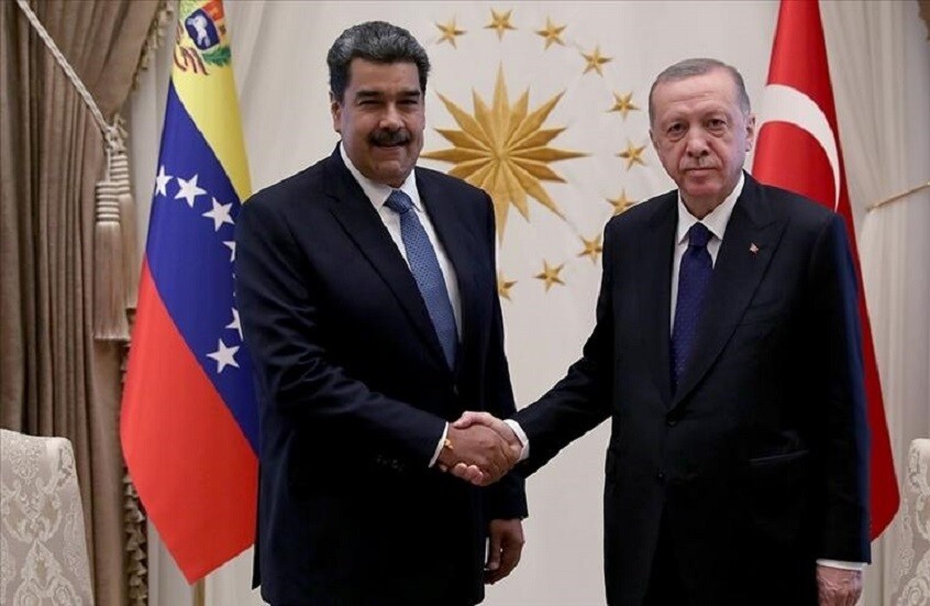 أردوغان يدعو مادورو لإبقاء قنوات الحوار مفتوحة مع واشنطن