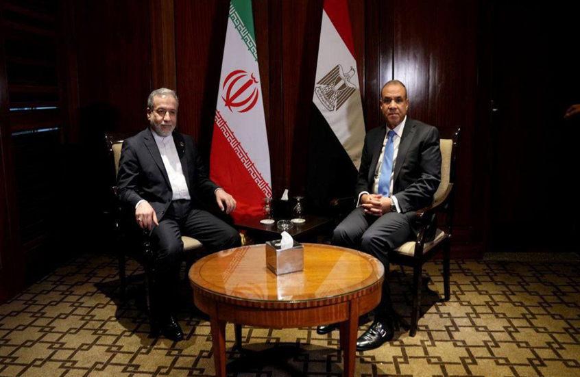 وزير الخارجية المصري يبحث مع نظيره الإيراني برنامج طهران النووي