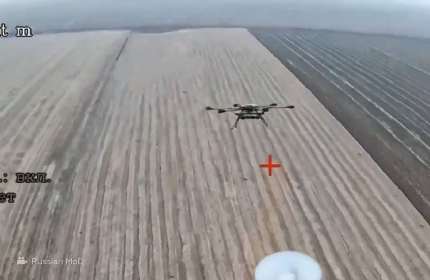 مشاهد لانقضاض مسيّرات روسية على درونات أوكرانية في مقاطعة زابوروجيه