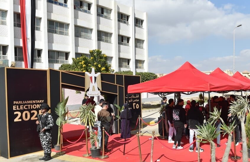 فضيحة انتخابية في مصر.. مرشح يعترف بشرائه أصوات الناخبين والأمن يتدخل