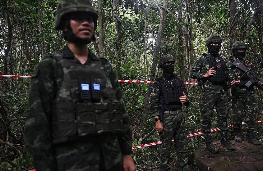 غارات جوية واشتباكات بين تايلاند وكمبوديا بعد انتهاك الهدنة (فيديو)