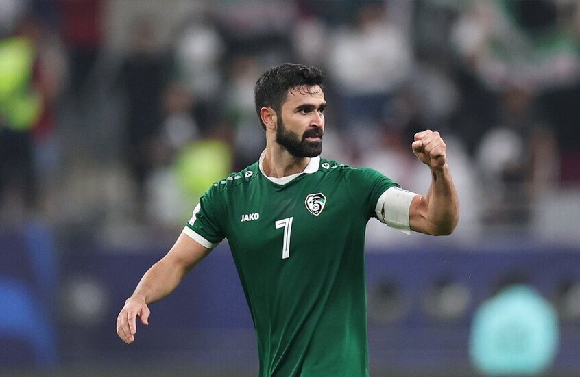 "بسبب عمر خريبين".. دقيقة واحدة وحدت اللاعبين وأثارت الجدل في مباراة سوريا وفلسطين (فيديو)