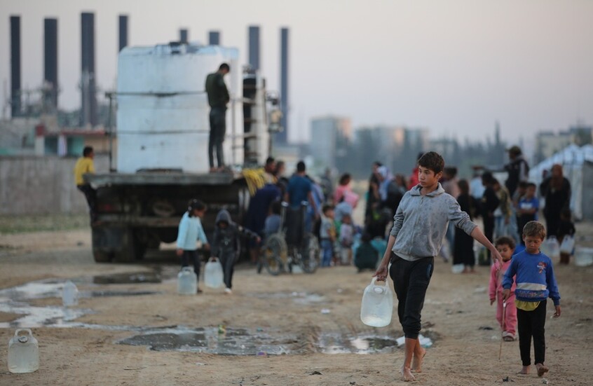 104 شاحنات من أصل 660: أزمة غاز خانقة تهدد مليوني فلسطيني في قطاع غزة