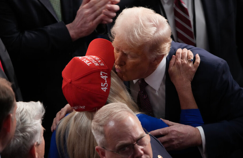 غرين: الجمهوريون يسخرون من ترامب من وراء ظهره