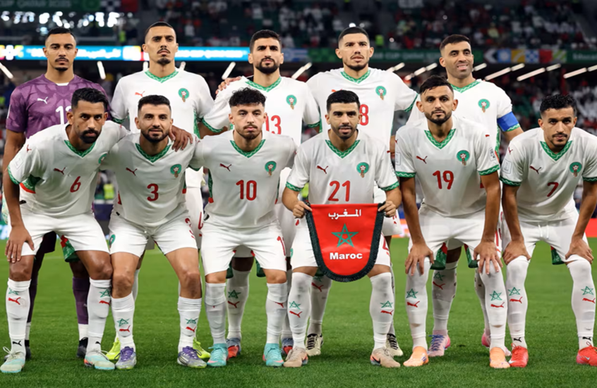 السكتيوي يدخل قوته الضاربة ورينارد يريح نجومه.. التشكيلة الأساسية لمباراة المغرب والسعودية