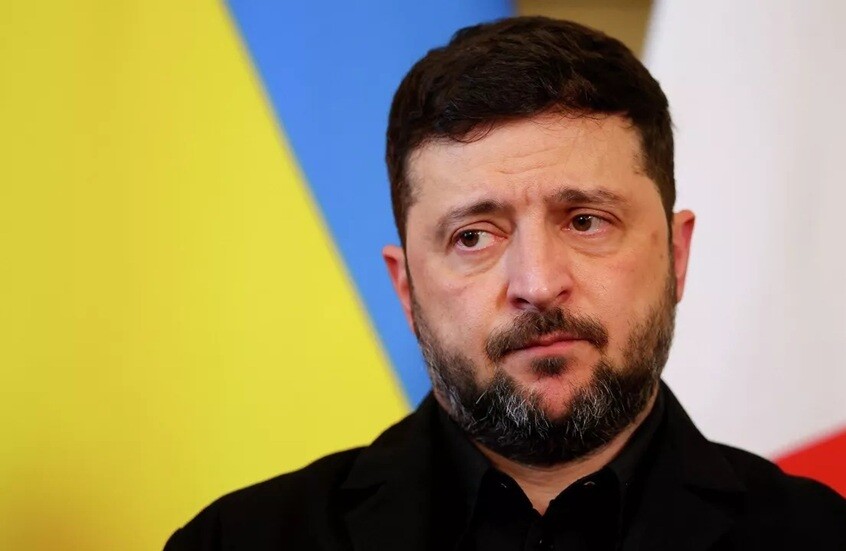"أكسيوس": الولايات المتحدة تضغط على زيلينسكي لقبول تسوية تتضمن تنازلات إقليمية