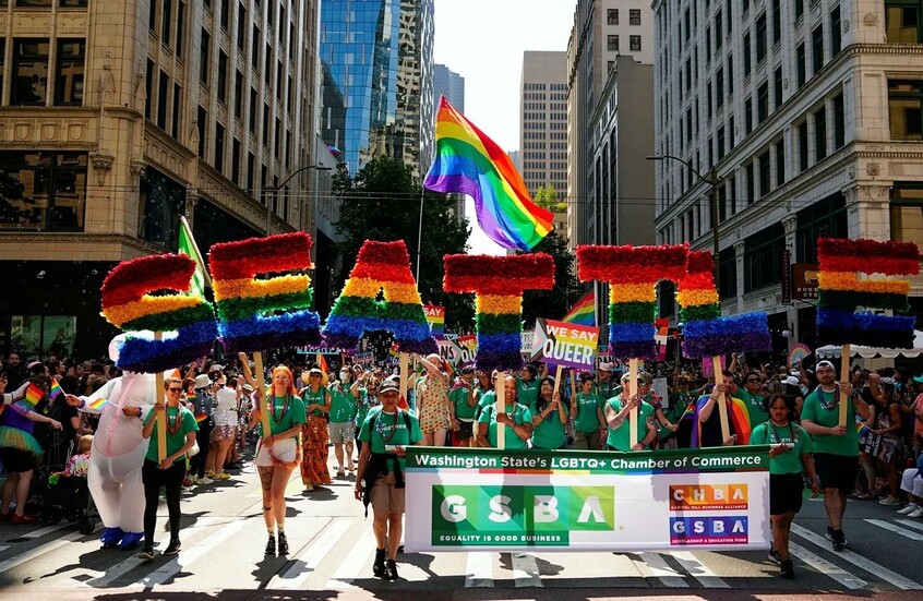 تفاصيل تنظيم حفلة للمثليين خلال مباراة مصر وإيران في كأس العالم 2026