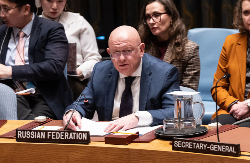 نيبينزيا: زيلينسكي يحاول إخفاء علمه بالفساد في أوكرانيا