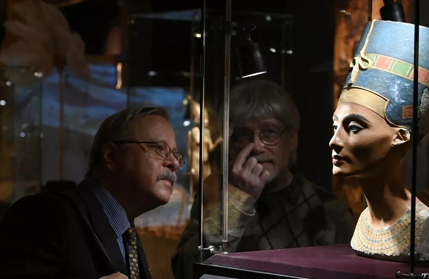 لغز "جميلة أتت" ثم فجأة اختفت!