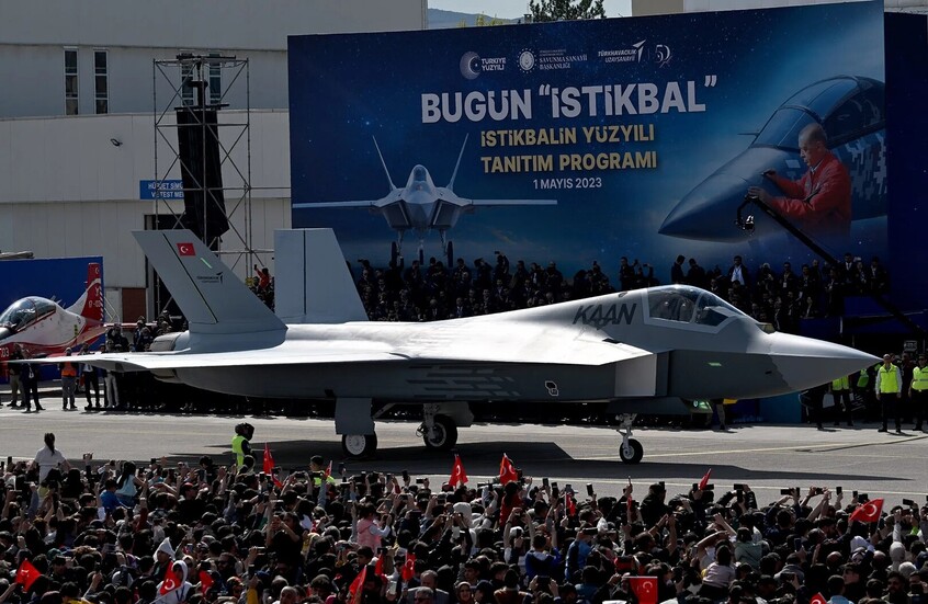 تحالف مصري تركي يربك إسرائيل.. القاهرة تنضم لمشروع المقاتلة الشبحية