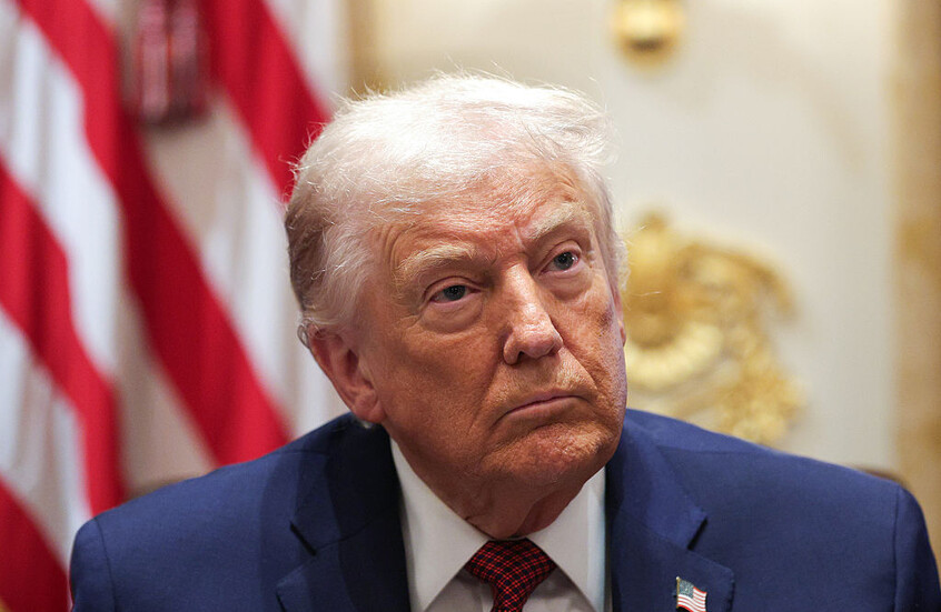 ترامب يتهم "نيويورك تايمز" بالخيانة.. والصحيفة ترد: الشعب يستحق الاطلاع على صحة القائد الذي انتخبه