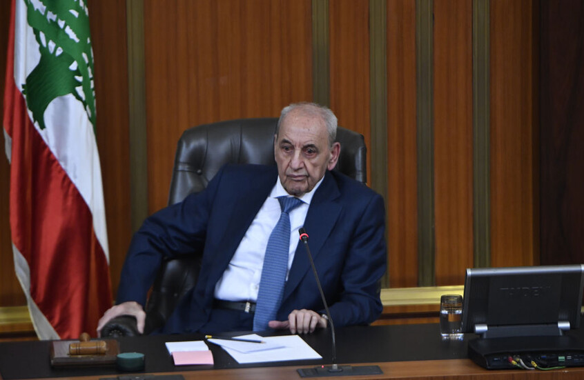 بري: كلام باراك عن ضم لبنان إلى سوريا غلطة كبيرة