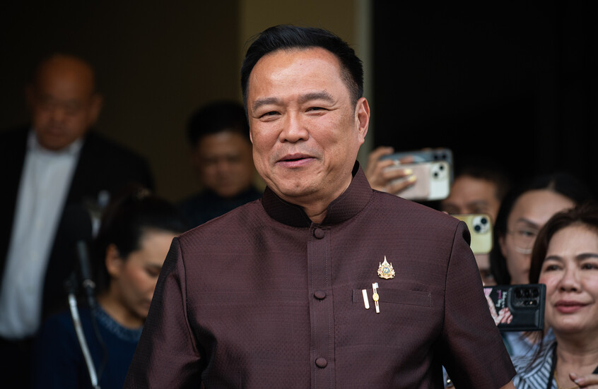 تايلاند.. رئيس الوزراء يحصل على موافقة ملكية لحل البرلمان وإجراء انتخابات