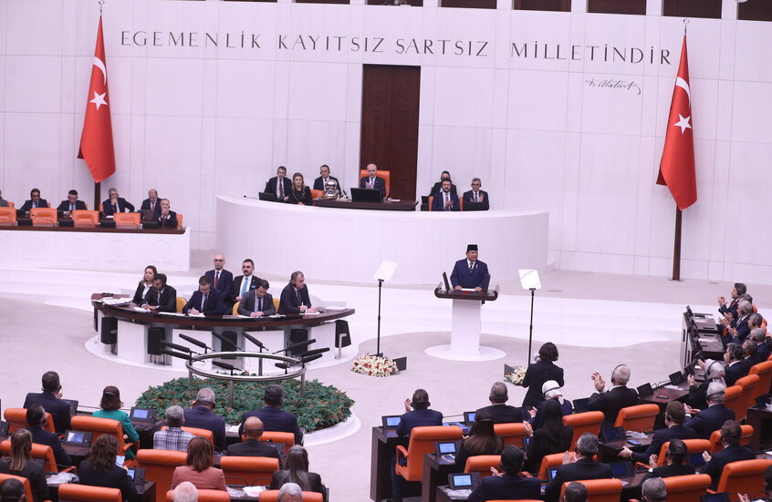 حزب الحركة القومية يقدم تقريره بشأن التسوية الكردية إلى رئاسة البرلمان التركي