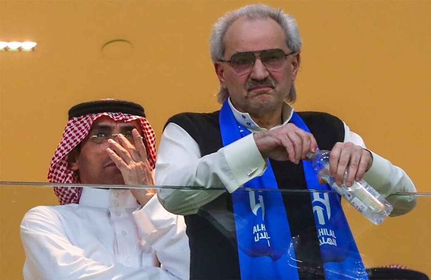 بصفقة ضخمة.. الوليد بن طلال يفاجئ جماهير الهلال (فيديو)