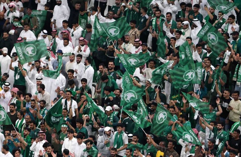 بعد الفوز على فلسطين.. جماهير الأخضر السعودي تتوعد "النشامى" (فيديو)