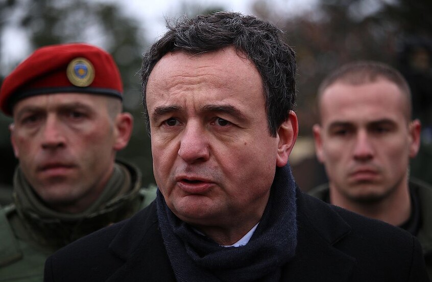 كوسوفو تبدأ استقبال مرحّلين من الولايات المتحدة ضمن اتفاقات تعاون متنامية