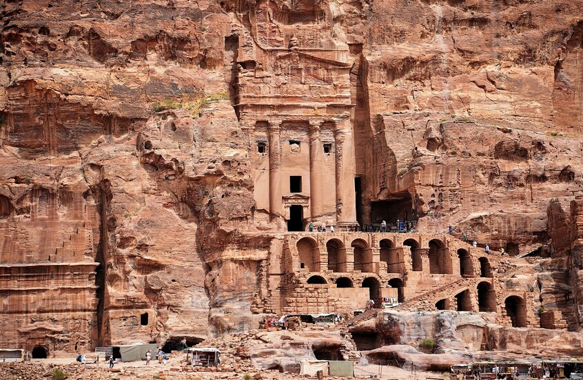 عمان تعلق على بدء العمل بنظام الإعفاء من التأشيرة بين روسيا والأردن