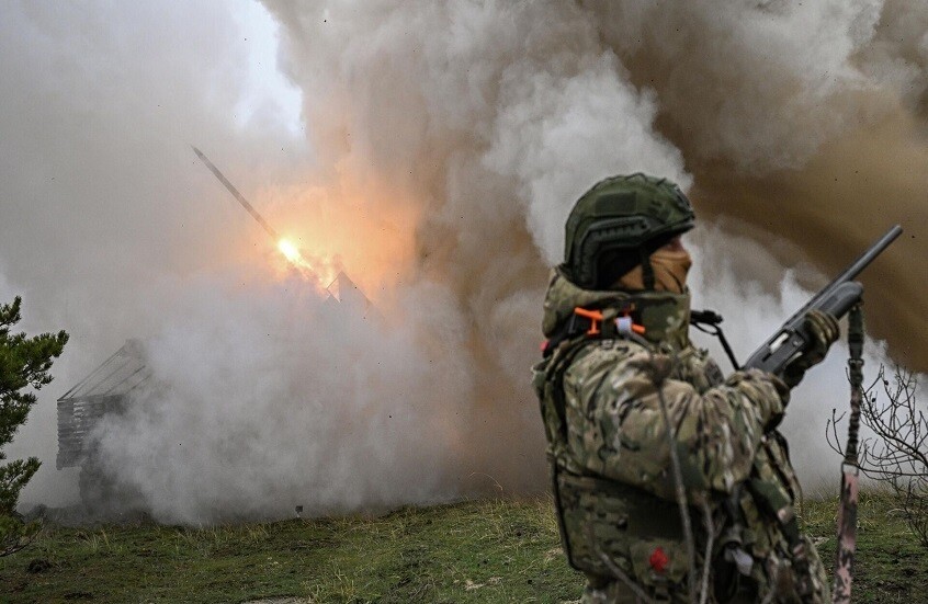 خبير نرويجي: مطالب الاتحاد الأوروبي لحل الأزمة تفاقم الوضع في أوكرانيا