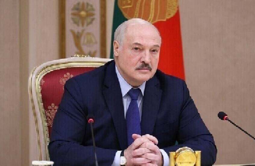 لوكاشينكو يحذر الأمريكيين من تكرار تجربة فيتنام في فنزويلا