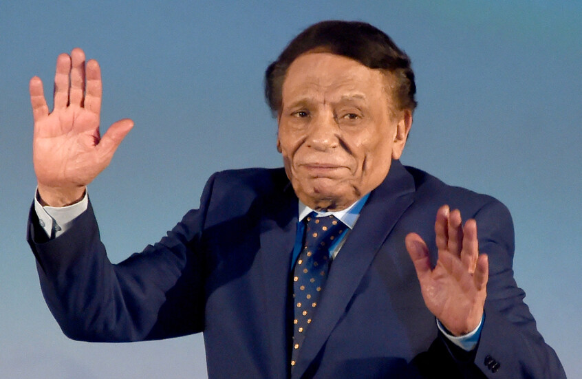 الموت يفجع "الزعيم" عادل إمام