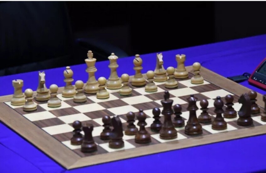تأجيل عودة العلم والنشيد الروسيين إلى بطولات الشطرنج
